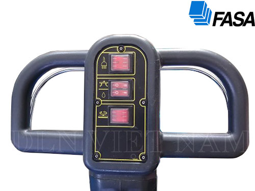 Bảng điều khiển của máy chà sàn liên hợp Fasa A1 36E