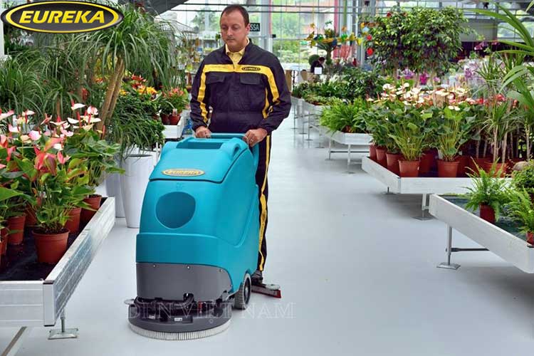Tổng quan về máy chà sàn liên hợp Eureka E55